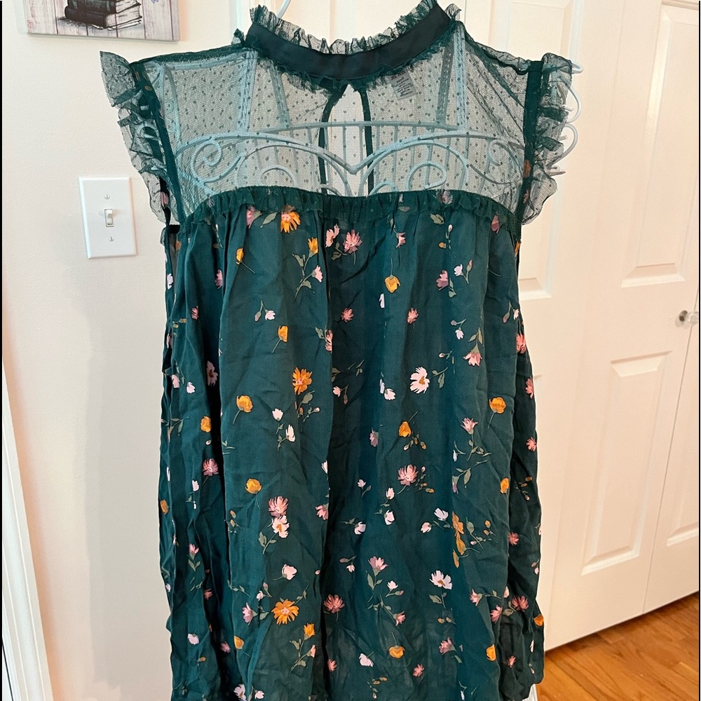 Sleeveless Blouse with Lace Top NWT